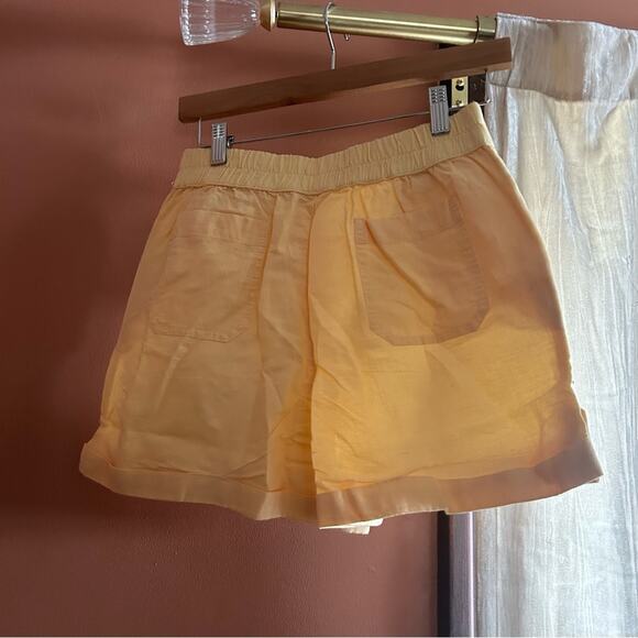 Pact Daffodil Rhea Tabbed Shorts Pull On Yellow Linen Organic Cotton NWT Size S - Picture 4 of 4